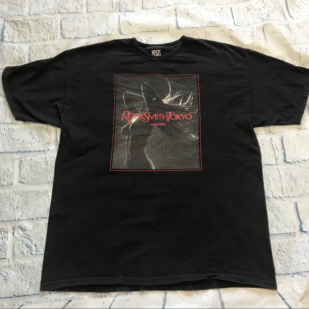 Rocksmith XL Men’s Graphic T Tokyo Nude Woman